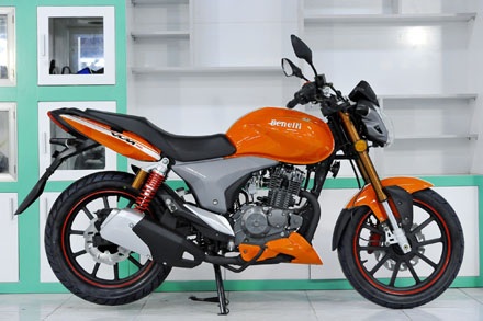 Benelli ra mắt phiên bản naked-bike mới - 2 Benelli ra mắt phiên bản naked-bike mới