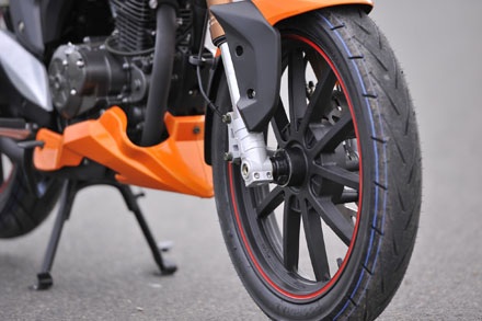 Benelli ra mắt phiên bản naked-bike mới - 4 Benelli ra mắt phiên bản naked-bike mới