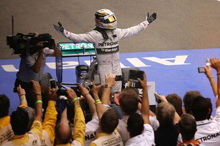 Với chiến thắng tại chặng tại tại