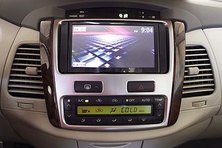 Những khác biệt trên Toyota Innova 2014 - 17 Việt Hưng - Thanh Phúc