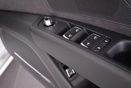 Trước khi về Việt Nam Audi A8L ra mắt tại Malaysia - 12 Trʰớc khi về Việt Nam Audi A8L ra mắt tại Malaysia