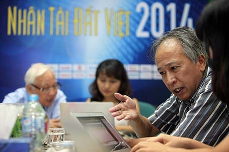 TS Nguyễn Long đã đồng hành cùng Giải thưởng tới năm thứ 10