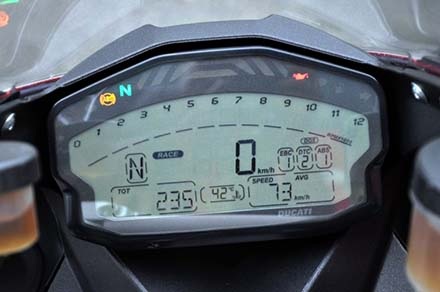 Ducati 899 Panigale tại Việt Nam có giá khoảng 577 triệu đồng - 10 Ducati 899 Panigale tại Việt Nam có giá khoảng 577 triệu đồng
