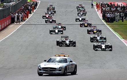 Lewis Hamilton xuất sắc nhất tại Silvertone Circuit - 10 Lewis Hamilton xuất sắc nhất tại Silvertone Circuit