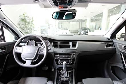 Các mẫu Peugeot
208 và 508 được áp dụng chế độ bảo hành 3 năm hoặc 100.000km.