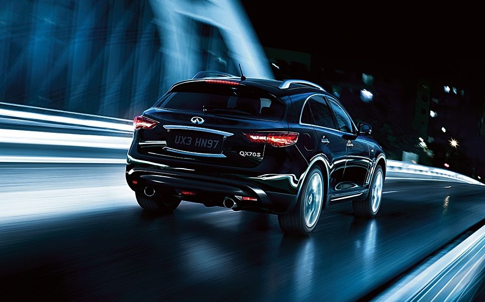 Infiniti gia nhập các hãng xe sang tại Việt Nam - 2 Mẫu QX70