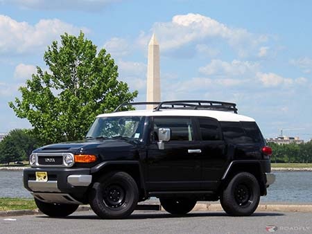 Những mẫu xe chỉ còn "sống" hết năm 2014? - 12 Toyota FJ Cruiser
