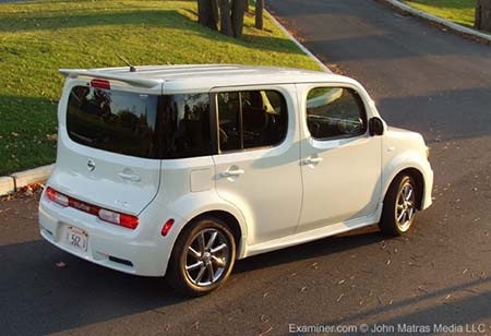 Những mẫu xe chỉ còn "sống" hết năm 2014? - 8 Nissan Cube
