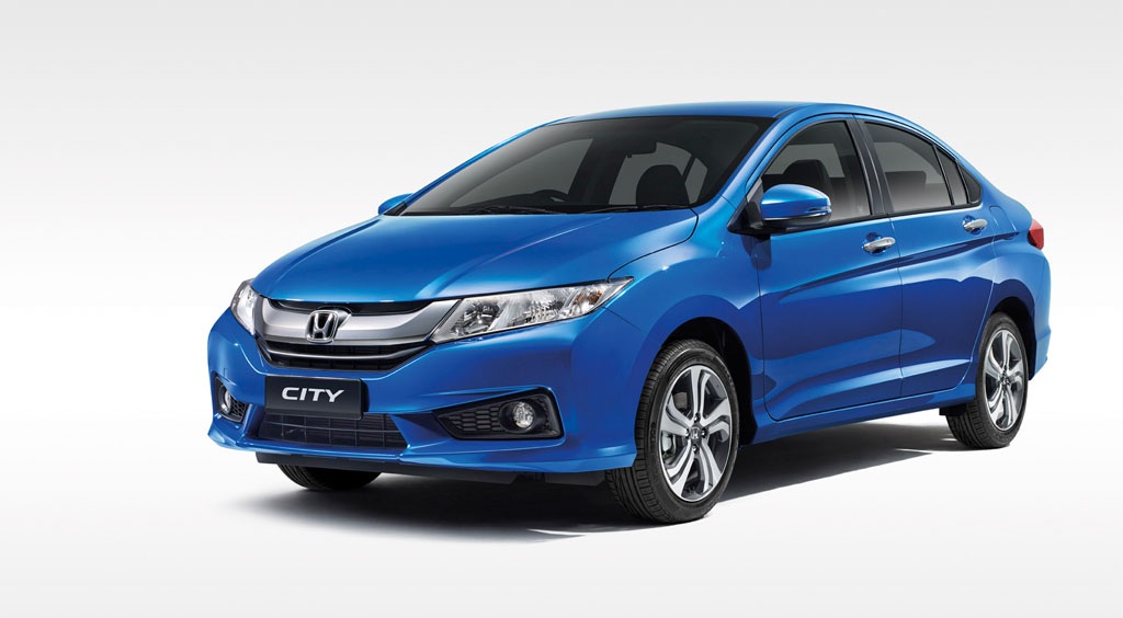 Honda City 2014 sẽ sớm có mặt tại Việt Nam - 3 Honda City thế hệ thứ 3 (trái) và mẫu xe mới