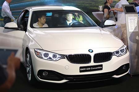 Chính thức ra mắt BMW X-series diesel tại Việt Nam - 17 Mẫu concept Vision ConnectedDrive