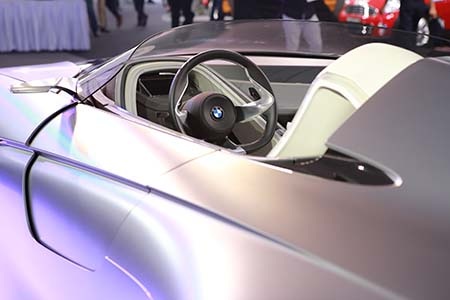 Chính thức ra mắt BMW X-series diesel tại Việt Nam - 7 Mẫu concept Vision ConnectedDrive