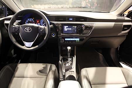 Toyota Altis 2014 khởi điểm từ 757 triệu đồng - 8 Toyota Altis 2014 khởi điểm từ 757 triệu đồng