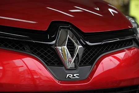 Renault Clio RS âm thầm có mặt tại Việt Nam - 11 Renaulɴ Clio RS âm thầm có mặt tại Việt Nam