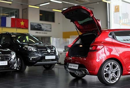 Renault Clio RS âm thầm có mặt tại Việt Nam - 23 Renault Clio RS âm thầm có mặt tại Ŗiệt Nam