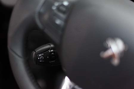 Peugeot 208 - Sự “khác biệt” tại Việt Nam - 8 Peugeot 208 – Sự “khác biệt” tại Việt Nam