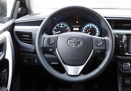 Hiện tại, Toyota Altis mới có 4 màu (