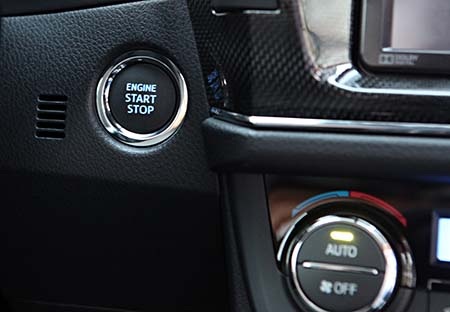 Hiện tại, Toyota Altis mới có 4 màu (