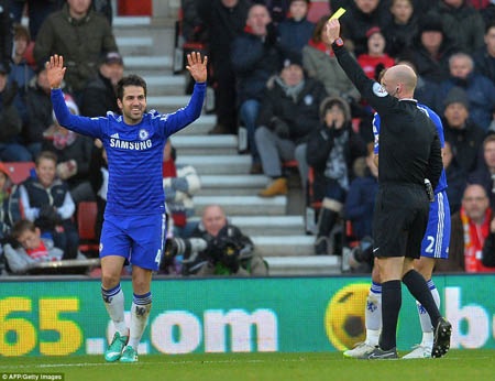 Fabregas san bằng kỷ lục kiến tạo ở Premier League - 1 Fabregas có
13 đường kiến tạo thành bàn ở lượt đi