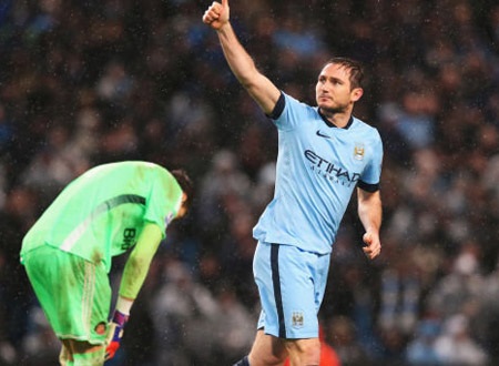 Mourinho có tiếc Lampard? - 1 Nếu không có Lampard, Man City đã kém Chelsea 7 điểm