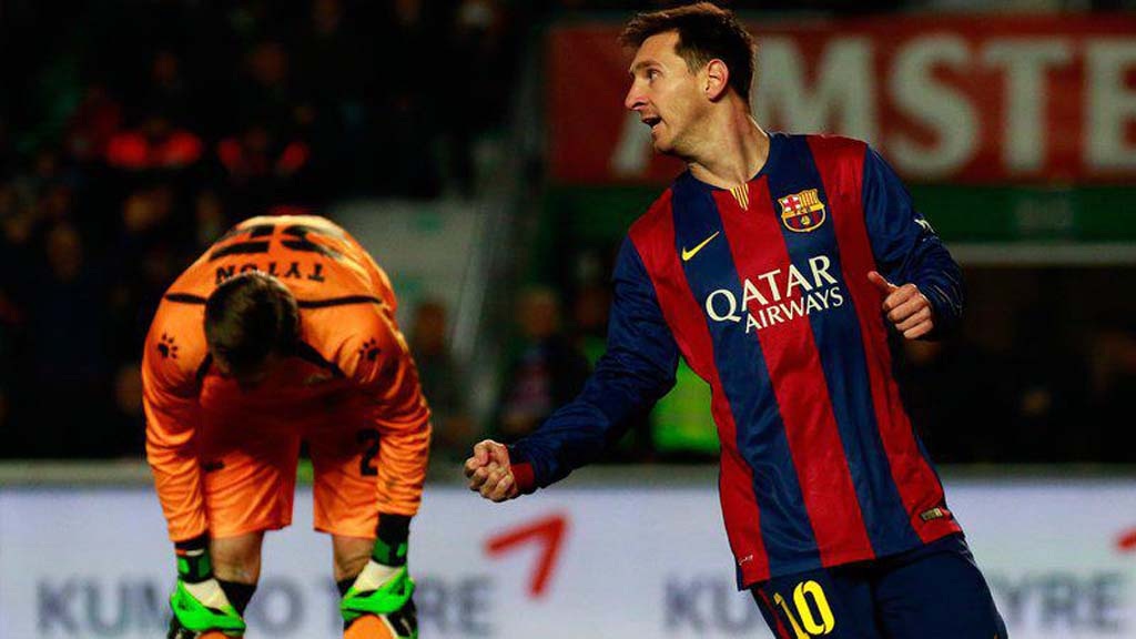 Messi bám sát C.Ronaldo ở cuộc đua
giành Chiếc giày vàng