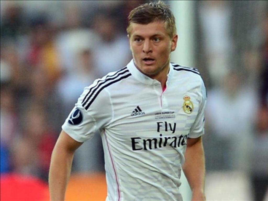 "Vua kiến tạo" năm 2014: Toni Kroos lật đổ Barcelona - 1 Toni Kroos
là tiền vệ kiến thiết xuất sắc nhất năm 2014