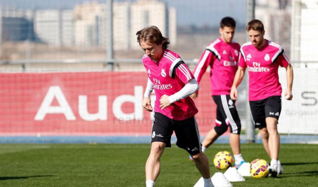 Real Madrid đón tin vui từ Luka Modric - 1 Luka Modric
trở lại tập luyện sau 3 tháng dưỡng thương