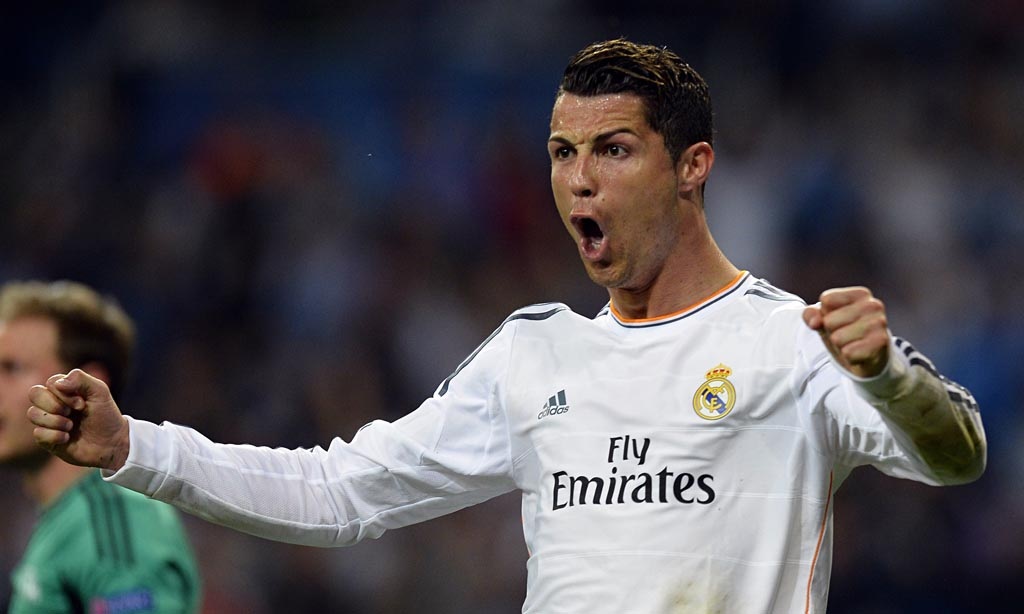 C.Ronaldo trước cơ hội vượt mặt Lionel Messi - 2 C.Ronaldo đang là ứng cử viên sáng giá nhất