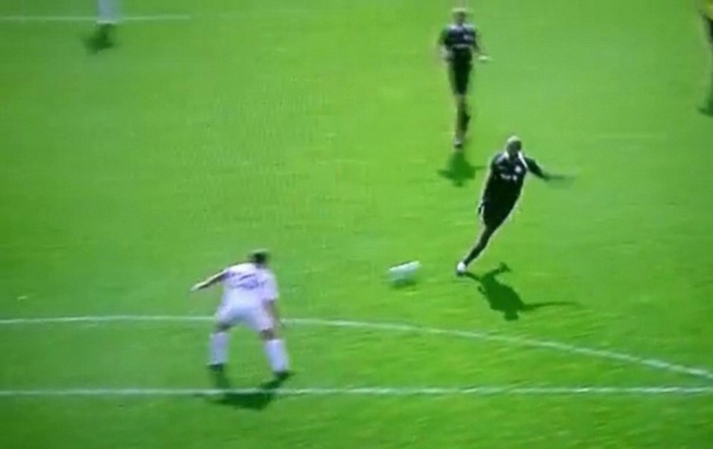 Henry gây ấn tượng với đường chuyền ảo diệu