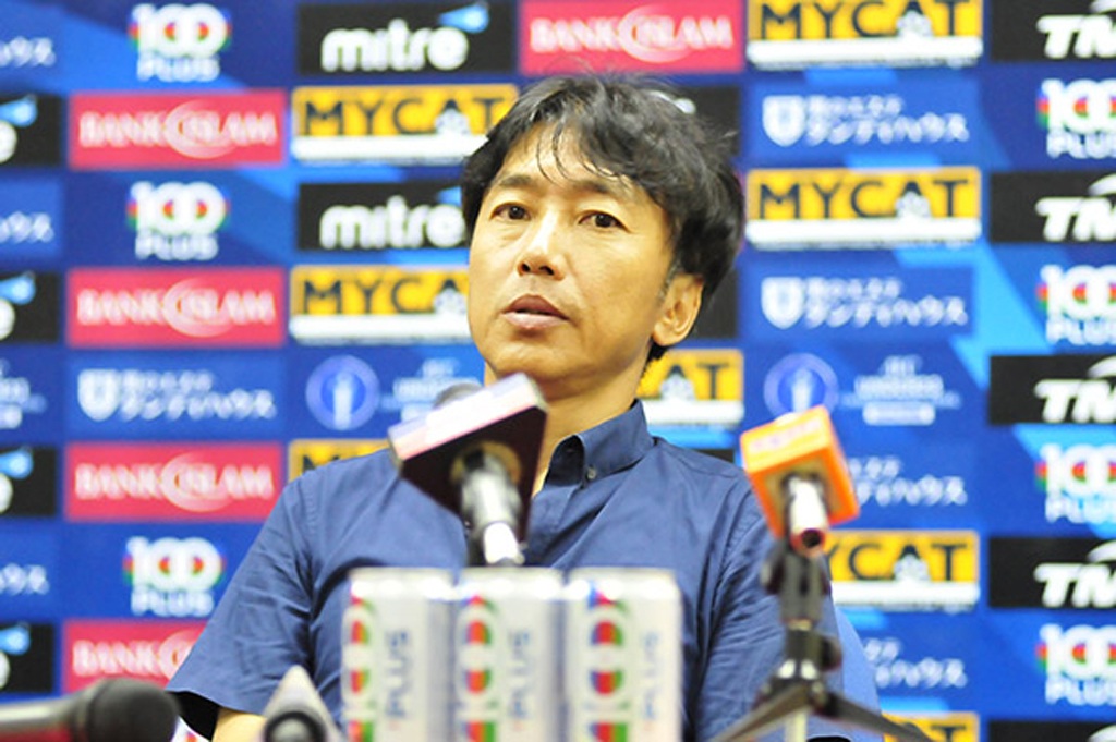 Công Phượng cần người thầy như HLV Miura để trưởng thành - 1 HLV Miura
không muốn tập trung sự chú ý vào Công Phượng