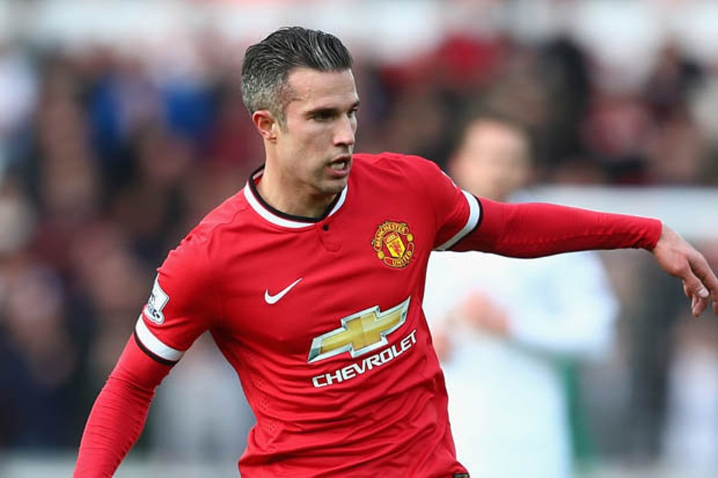MU: Hãy học cách vung tiền hiệu quả! - 2 Van Persie,
cầu thủ nhận lương cao nhất đội, đang trở thành thảm họa