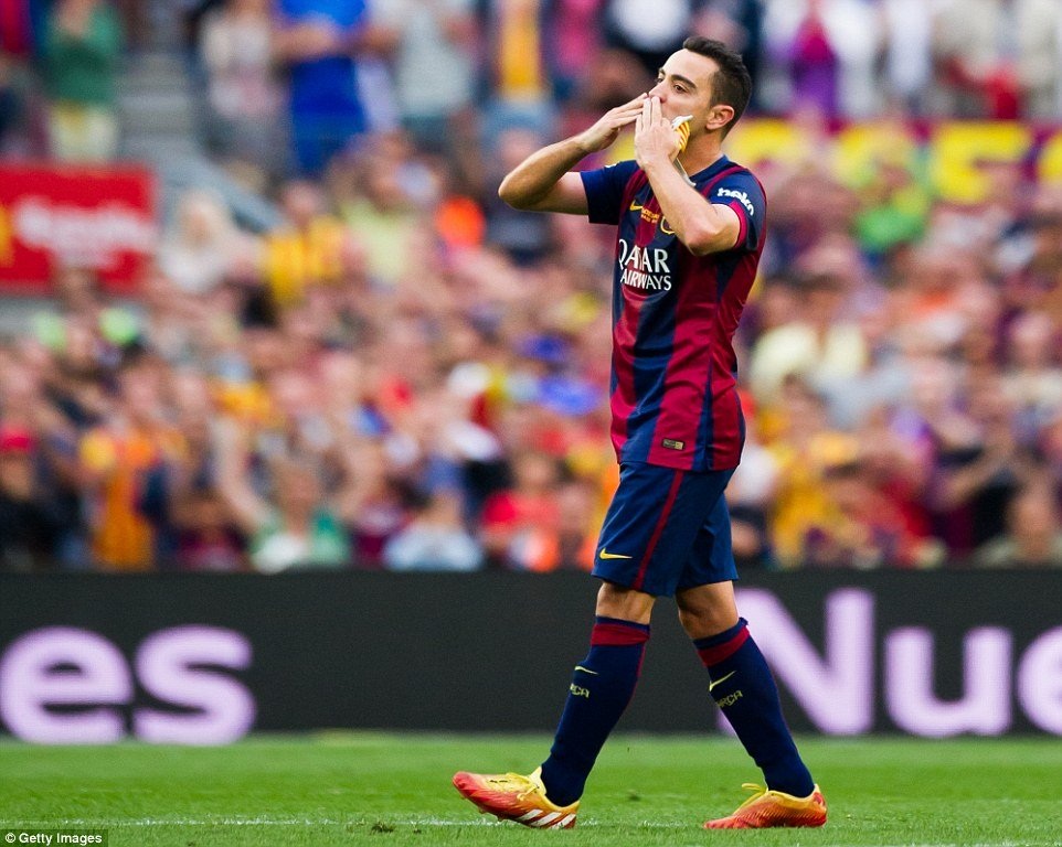 Xavi rơi lệ nói lời chia tay Barcelona - 4 H.Long