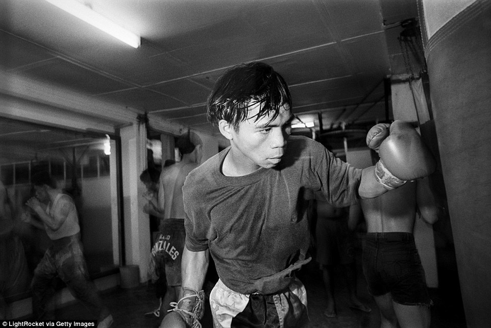 Manny Pacquiao: Từ cậu bé bỏ nhà tới “độc cô cầu bại” làng quyền anh - 2 Chính những khổ cực đó đã tạo nên ý chí chiến đấu phi thường
của tay đấm này