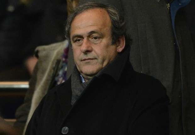 Michel Platini kêu gọi Sepp Blatter từ chức - 1 Platini kêu gọi Sepp Blatter từ chức