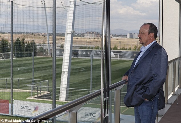 Rafa Benitez bật khóc ngày ra mắt Real Madrid - 9 Thách thức phía trước của Benitez vô cùng lớn