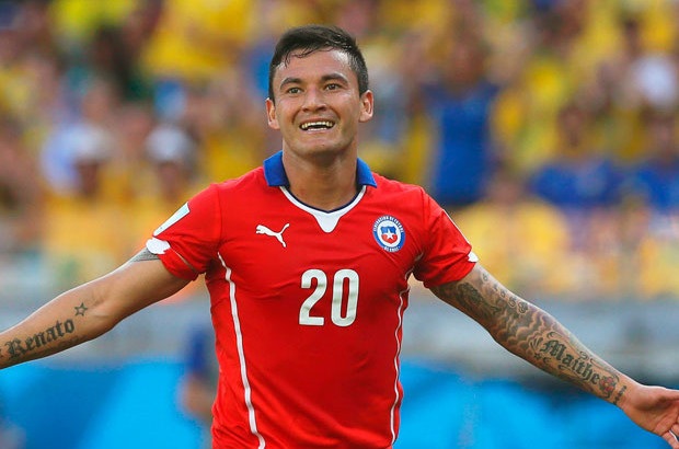 Chelsea đạt thỏa thuận chiêu mộ hai tân binh chất lượng - 1 Chelsea sắp có Charles Aranguiz