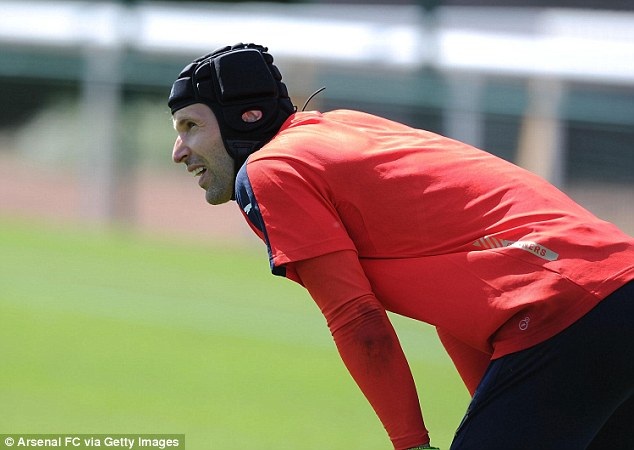Petr Cech lần đầu tập luyện, sẵn sàng ra mắt Arsenal - 6 H.Long