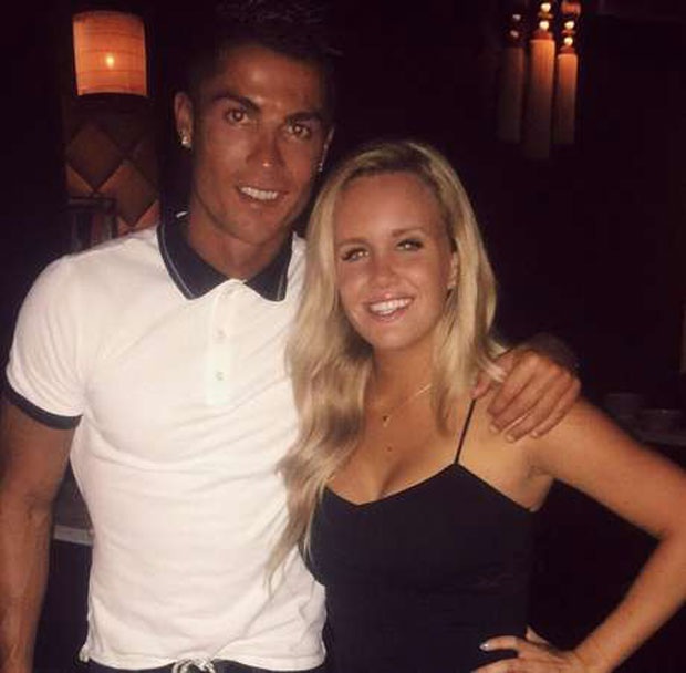 C.Ronaldo
đăng tải bức ảnh chụp cùng C.Ronaldo