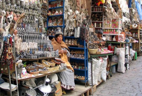Khu chợ phù thủy độc nhất thế giới - 1 Khu chợ phù thủy độc nhất thế giới