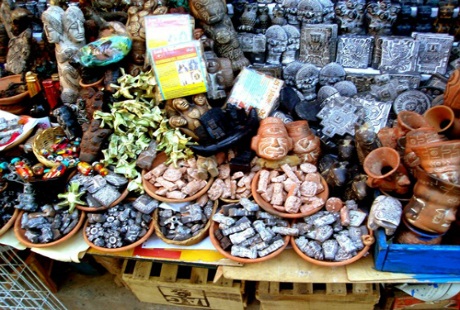 Khu chợ phù thủy độc nhất thế giới - 2 Khu chợ phù thủy độc nhất thế giới