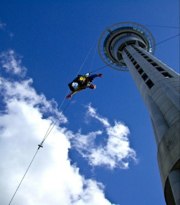 Sky Tower ở Auckland, New Zealand.