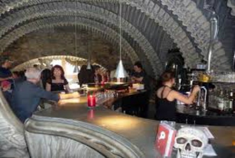 “Đột nhập” quán bar kỳ quái nhất thế giới