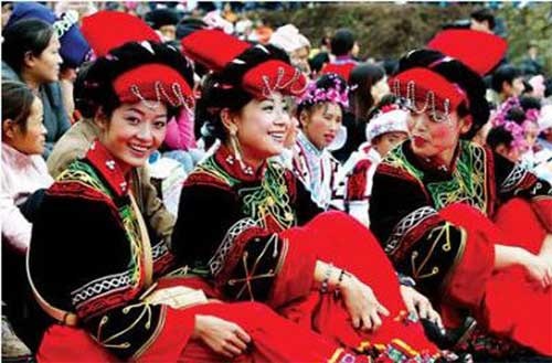 Lạ kỳ tục... sờ ngực thiếu nữ trong tháng cô hồn - 1 Lạ kỳ tục... sờ ngực thiếu nữ trong tháng cô hồn