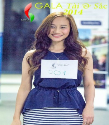 "Chát "với nữ sinh Việt "sắc và tài" tại Úc - 1 Theo