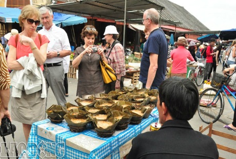 Hội An và những món ăn vặt “khó cưỡng” - 13 Bánh tổ, sản vật đặc trưng của người dân xứ Quảng
