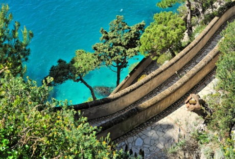 Ngắm cảnh ở cung đường đi bộ đẹp nhất hành tinh