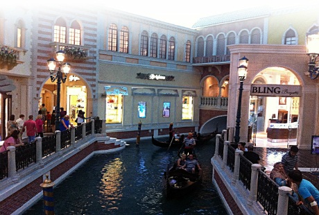 Las Vegas với những con kênh lãng mạn