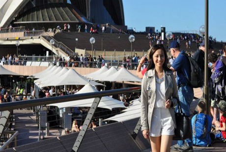 "Chát "với nữ sinh Việt "sắc và tài" tại Úc - 6 Theo