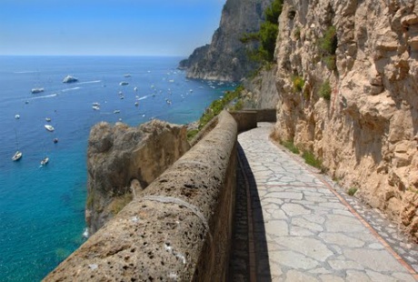 Ngắm cảnh ở cung đường đi bộ đẹp nhất hành tinh