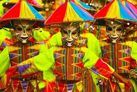 Độc đáo lễ hội "nụ cười màu mè" MassKara ở Philippines - 6 Độc đáo lễ hội nụ cười màu mè MassKara ở Philippines