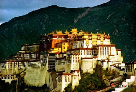 Lâu đài Potala - biểu tượng của thủ đo Lhasa